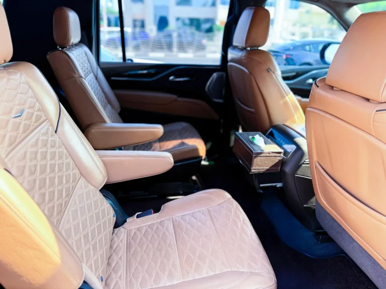 chauffeur,limousine,airport transfer in Dubai & abudhabi