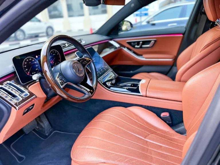 chauffeur,limousine,airport transfer in Dubai & abudhabi