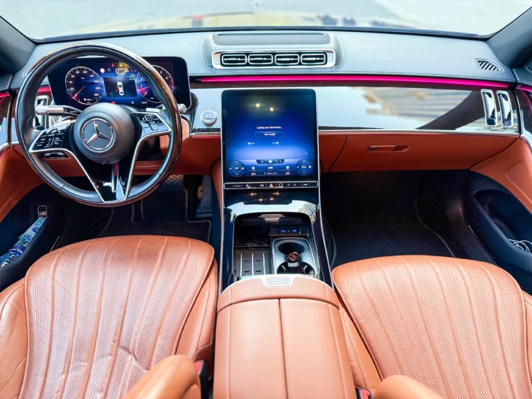 chauffeur,limousine,airport transfer in Dubai & abudhabi