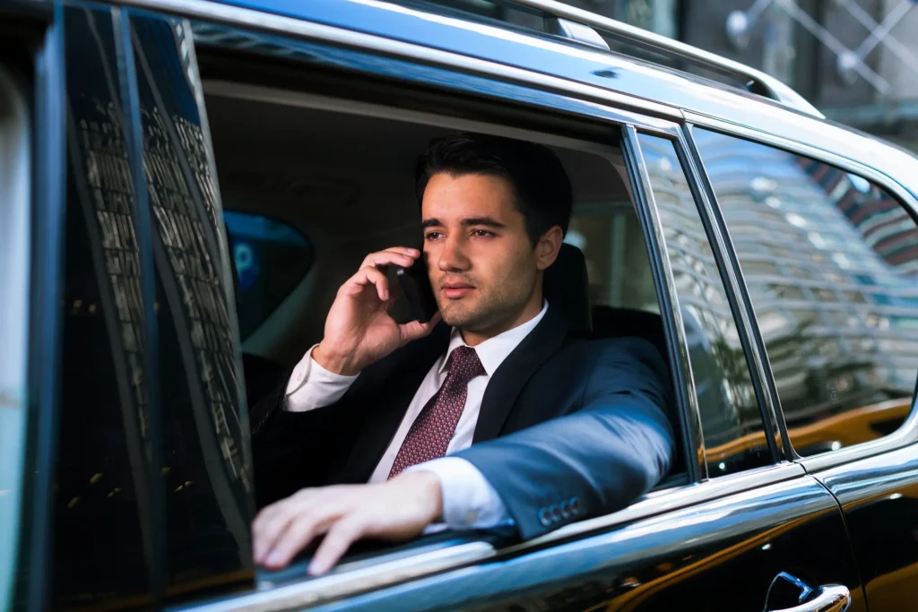 chauffeur,limousine,airport transfer in Dubai & abudhabi
